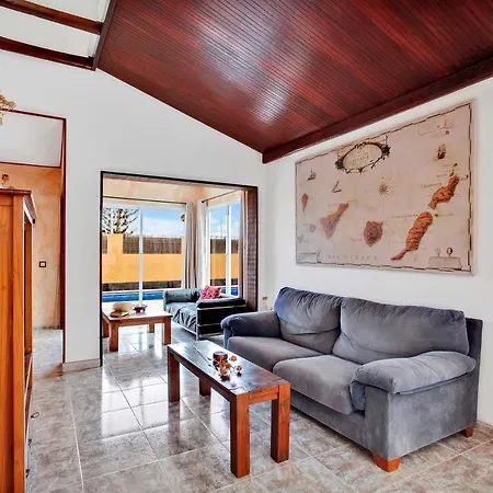 Villa Elisa With Pool Two Bedrooms For 4 Persons