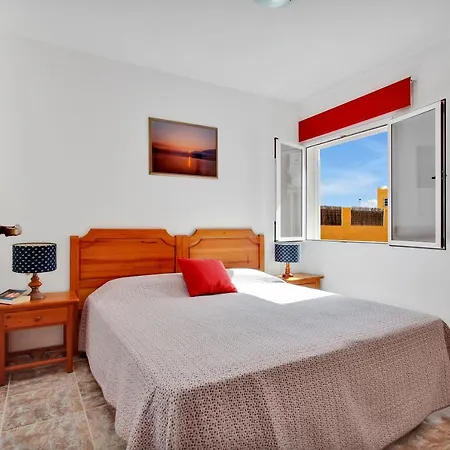 Elisa With Pool Two Bedrooms For 4 Persons *
