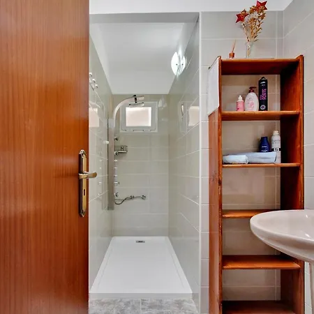 Elisa With Pool Two Bedrooms For 4 Persons Parque Holandes