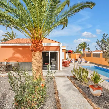 Elisa With Pool Two Bedrooms For 4 Persons *